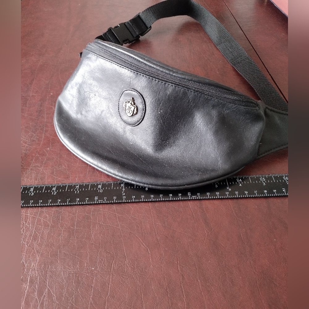 Black faux leather. Fanny pack